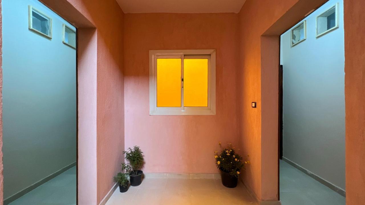 Pyramids Road Guest House Cozy Rooms And Rooftop Breakfast With The Pyramids View Nazlet el-Sisi Екстер'єр фото